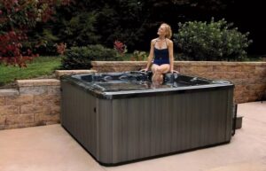 5-person hot tubs from PDC Spas